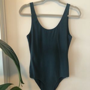 Aritzia Wilfred Free Bodysuit